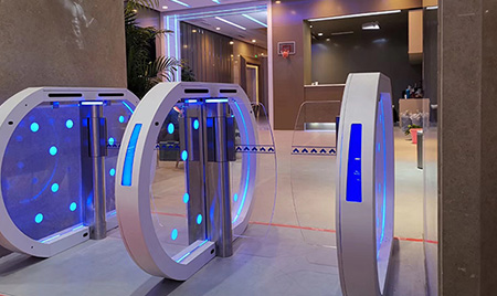 成人午夜福利电影方向